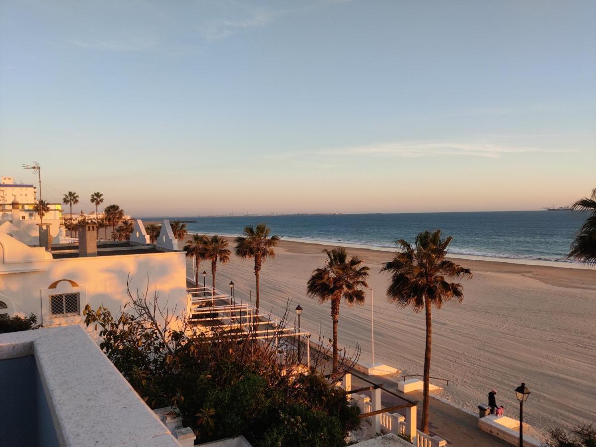 Ferienwohnung Atico Al Sol En Primera Linea De Playa Rota Exterior foto