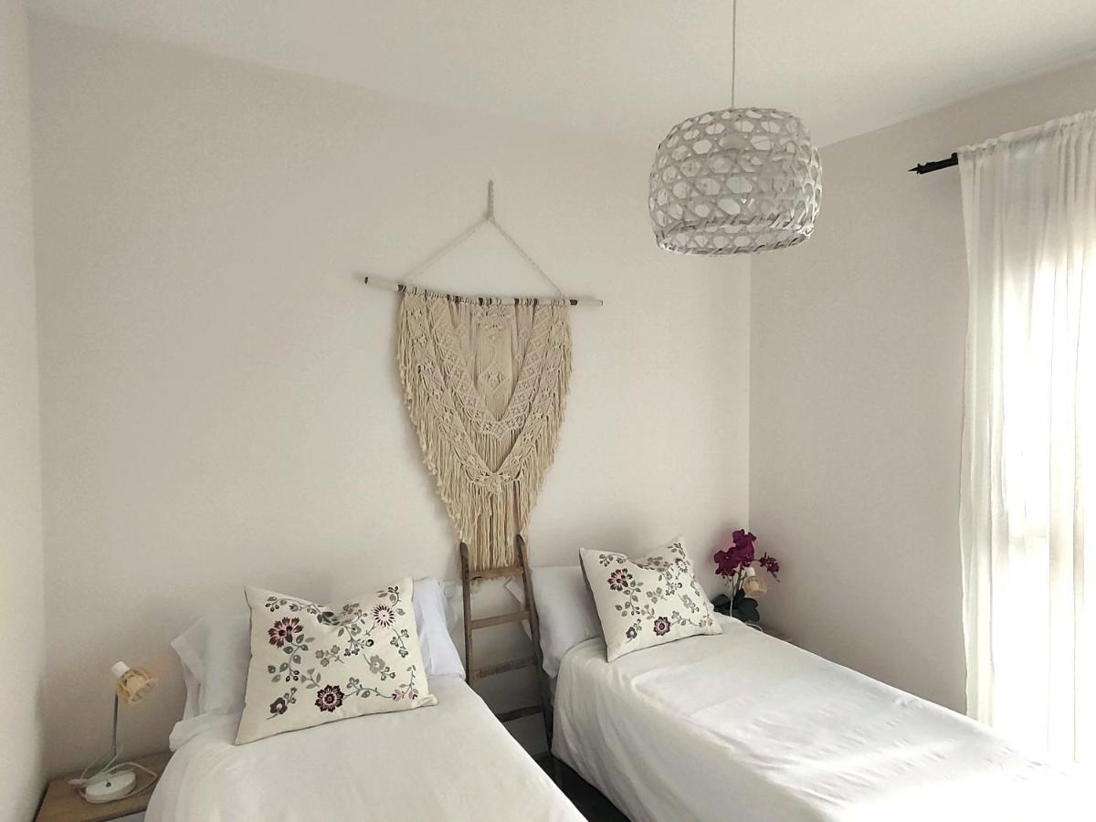 Ferienwohnung Atico Al Sol En Primera Linea De Playa Rota Exterior foto