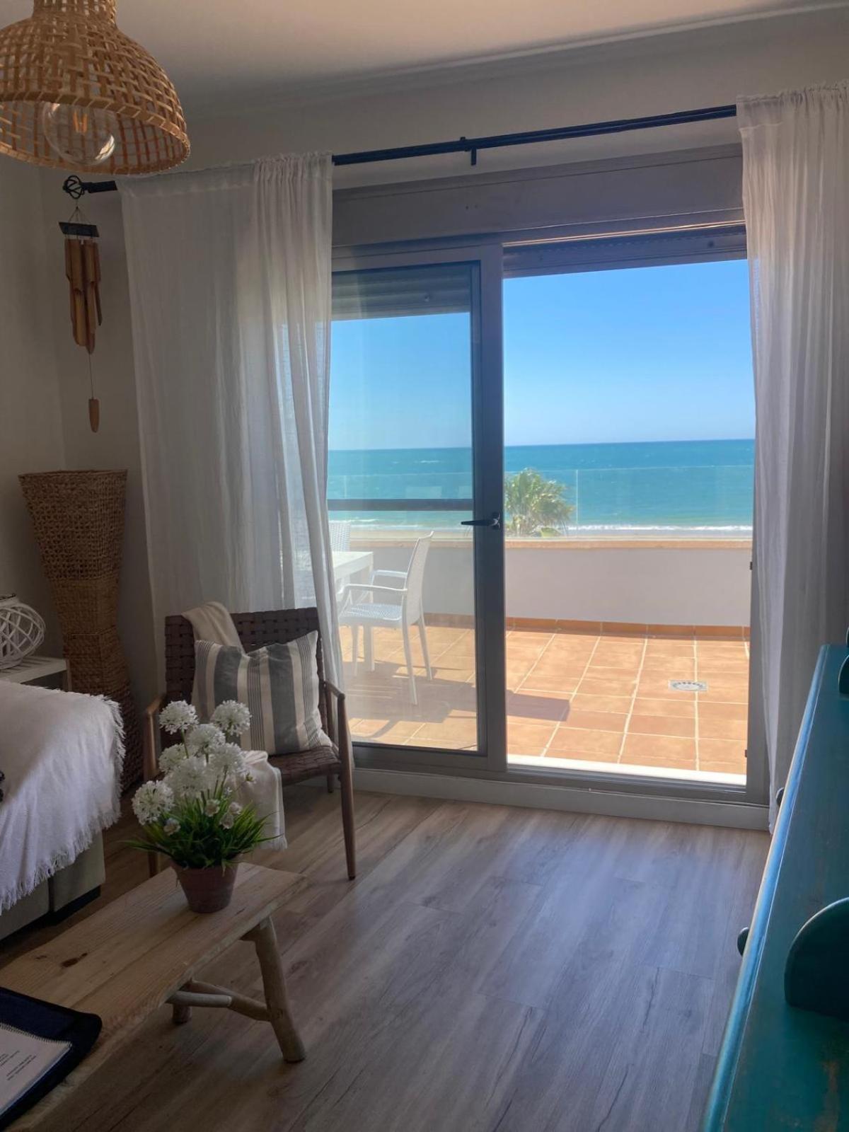 Ferienwohnung Atico Al Sol En Primera Linea De Playa Rota Exterior foto